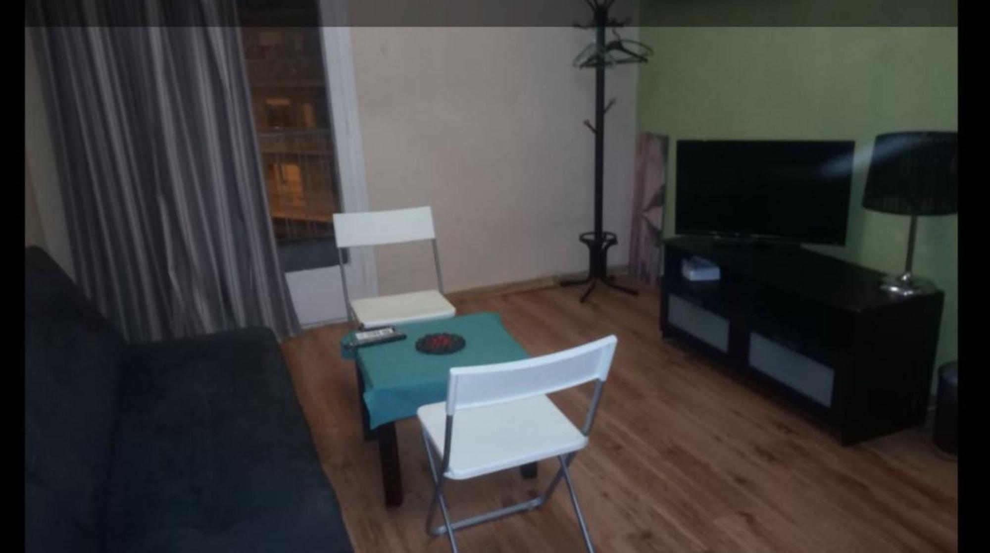 2 Bedroom Heart Of Center Appartement *